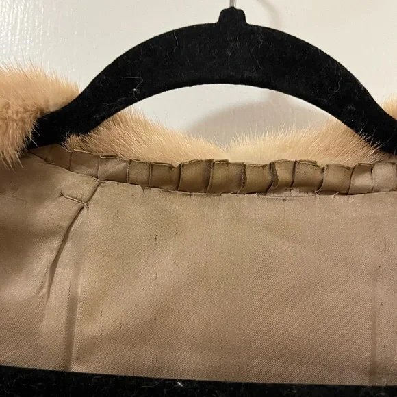 Mink fur coat - Picture 13 of 14